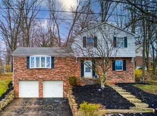 631 Berwick Ct, Pittsburgh, PA