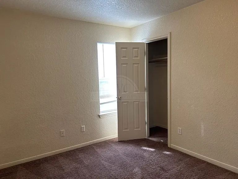 1600 Dugger Cir #A-C — Photo 15