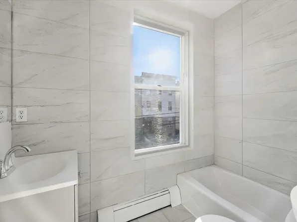 308 2nd Street image 14 of 24