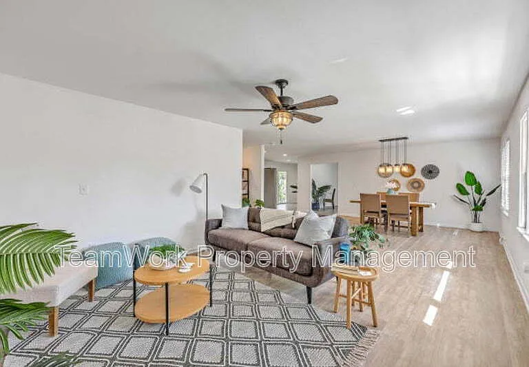 702 N Palmetto St — Photo 6