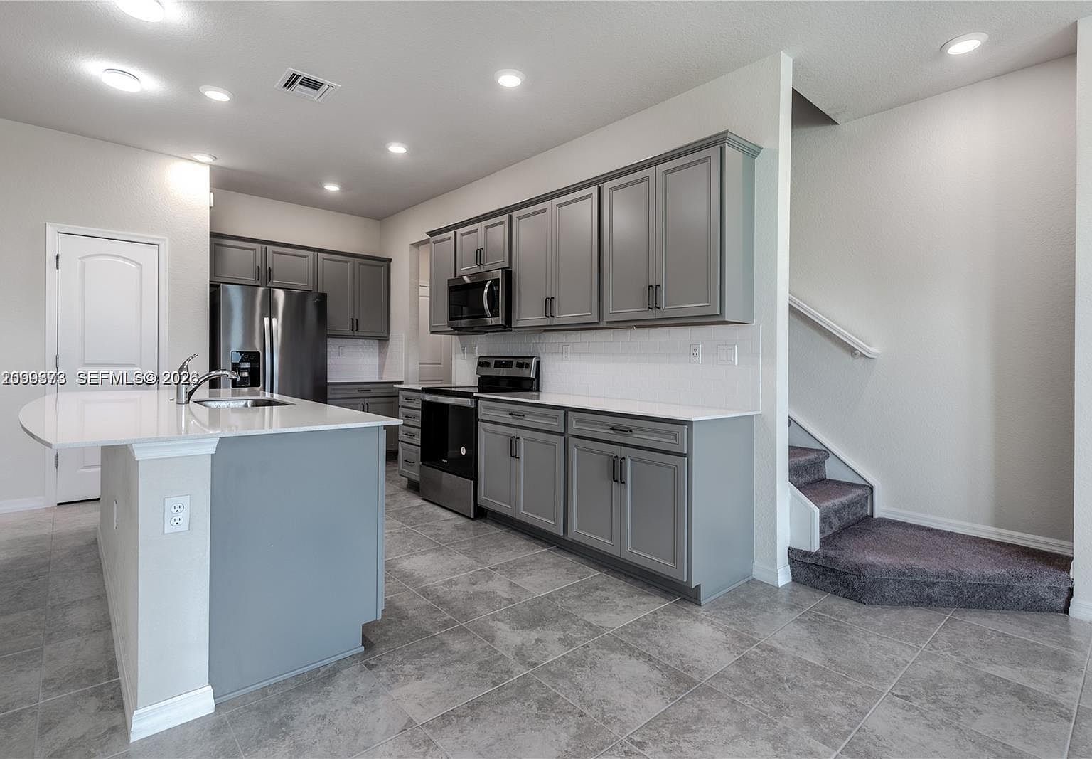 2126 Appleton Cir #2126 · 2