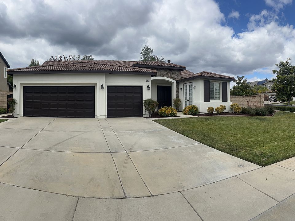 1st image of 1612 Camino Largo St