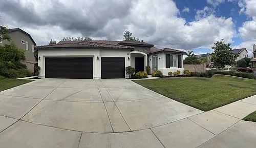 1612 Camino Largo St Photo 1