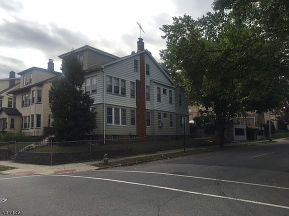 2nd image of 103 Hollywood Ave