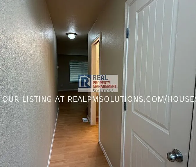1851 SE Centurion Way — Photo 21