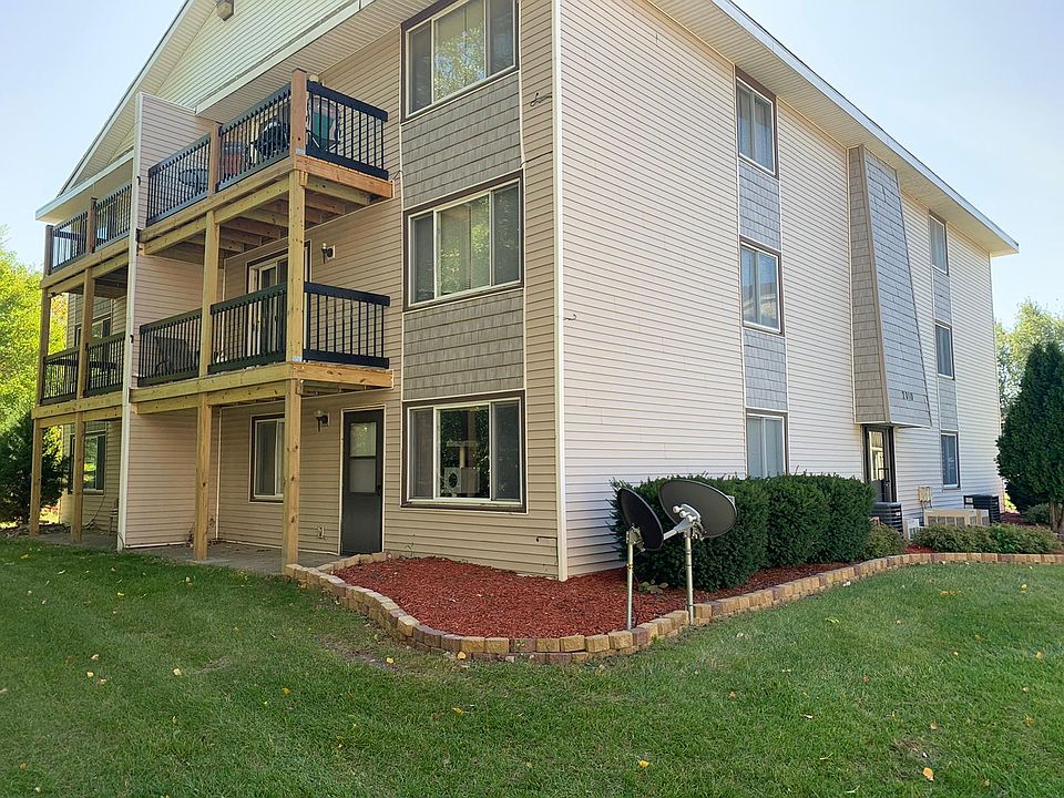 1st image of 2010 NW Hickory Ln #8