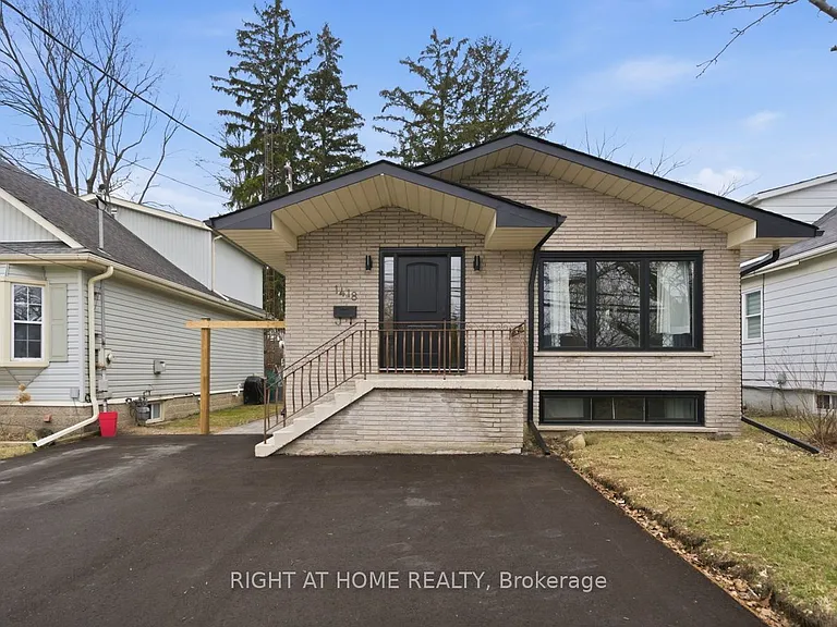 1418 Simcoe St N — Photo 1