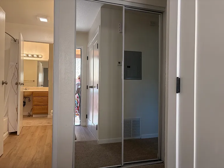 10 Clay Ct #10 — Photo 7