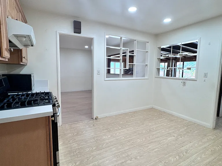 304 N Kendor Dr — Photo 21