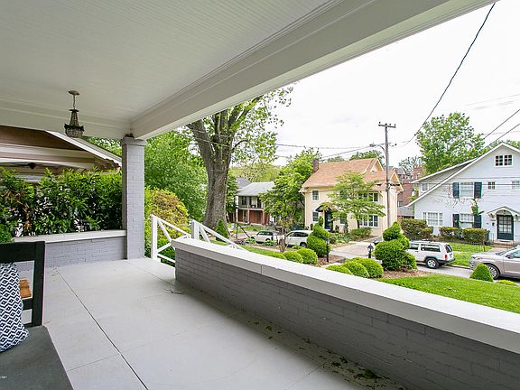 5th image of 2156 Sherwood Ave