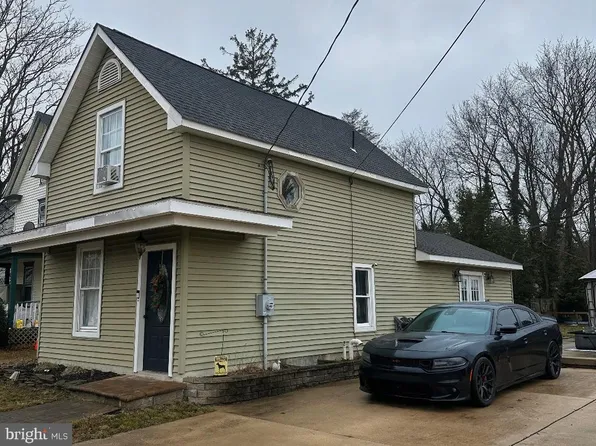 12 Catawba Ave, Newfield, NJ 08344