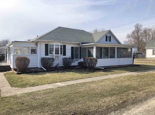 403 S 3rd St, Cuba, IL 61427