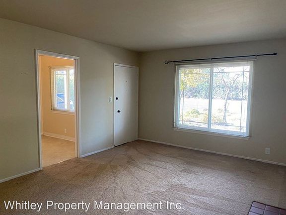 4th image of 2631 Alma St