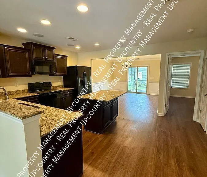 53 Endeavor Cir — Photo 3