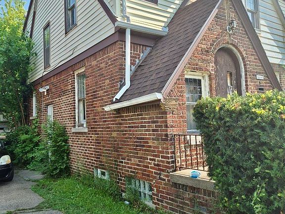 2nd image of 14045 Edmore Dr