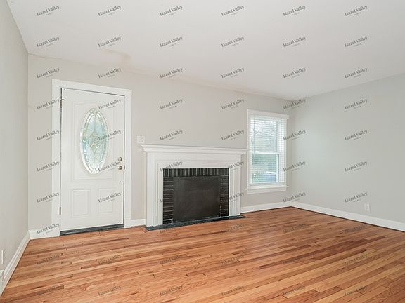 5th image of 421 Bismark Ave