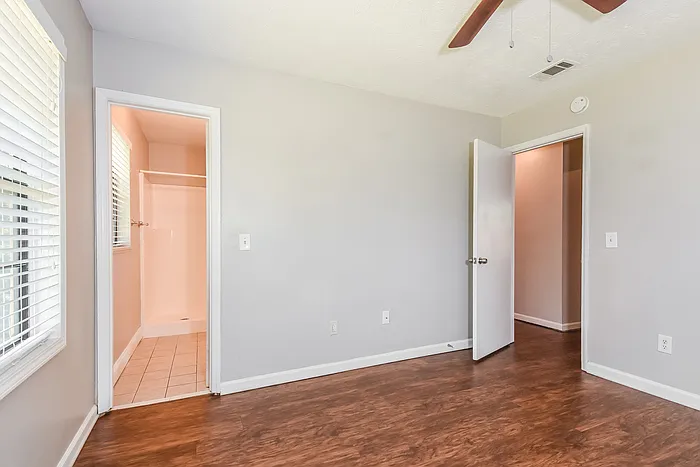 3193 Delhi Dr — Photo 10