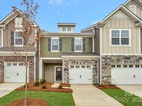 1018 Overbrook Pl, Wingate, NC 28174