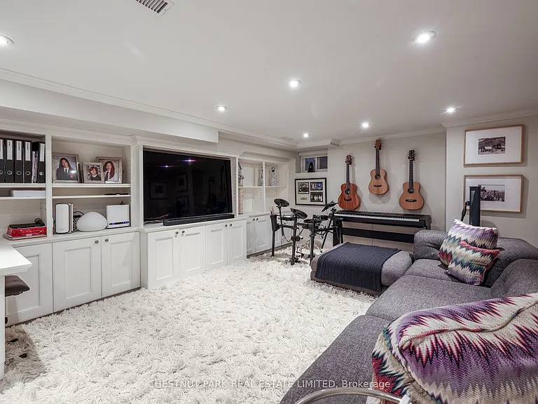 27 Gibson Ave — Photo 22