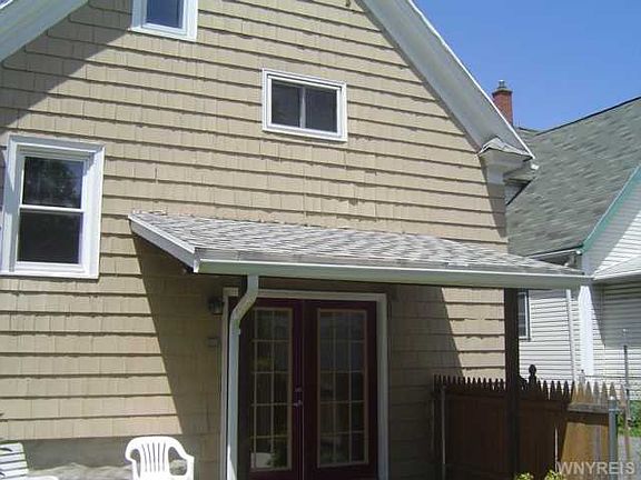 2nd image of 395 Wheatfield St