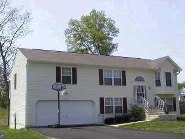 5706 E Point Cir, Spotsylvania, VA 22551