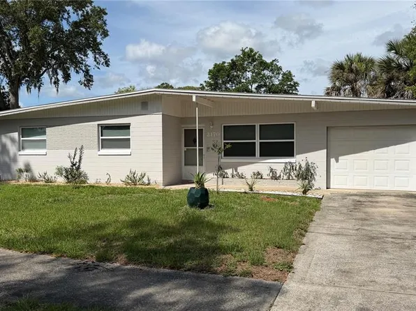 2170 Robinhood Trl, South Daytona, FL 32119