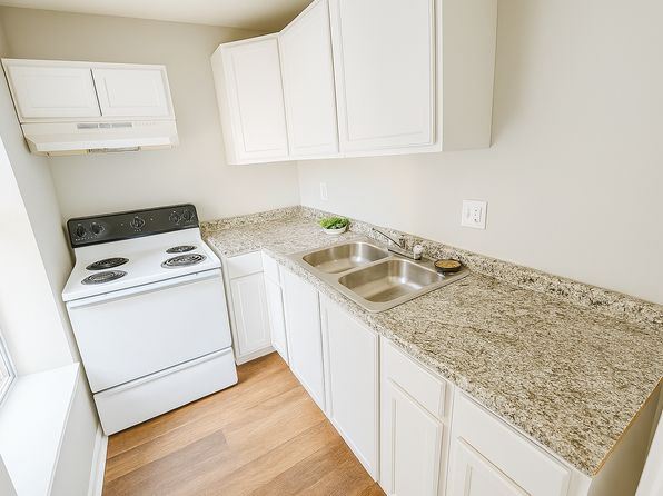 1324 Academy Ave APT C