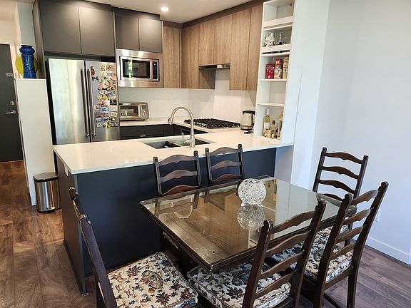 5th image of 717 Breslay St #503