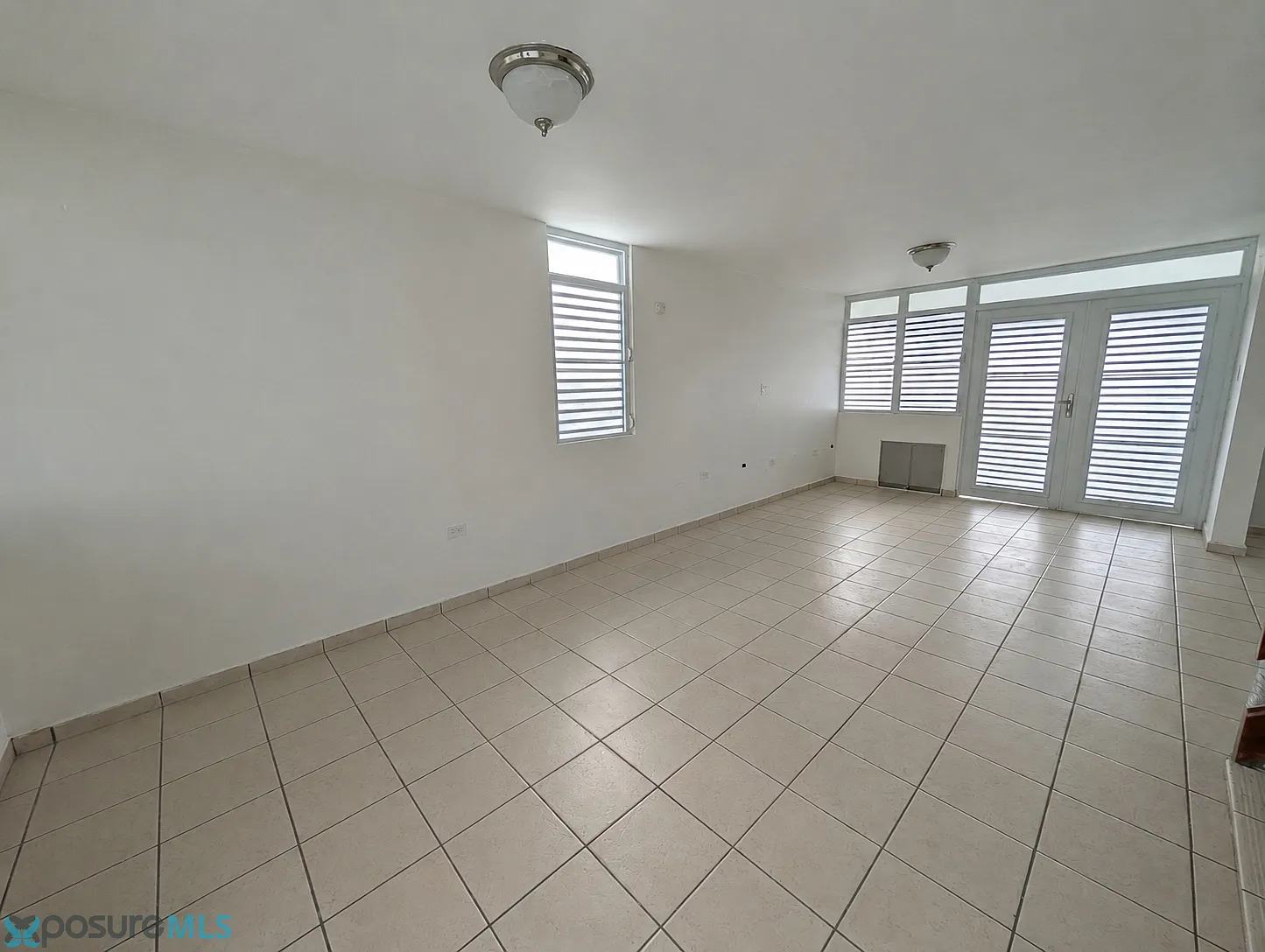 3 bed, 2.5 bath, 1800 sqft, $2,200 — Photo 4