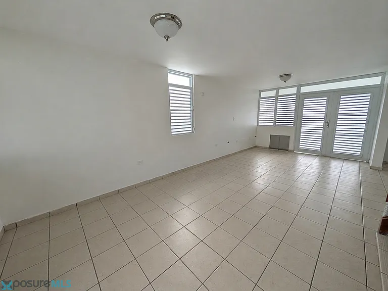 I 16 Urb. Parque De Jacaranda Calle Maga Santa Isa — Photo 4