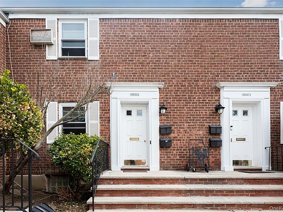 3rd image of 263-28 73rd Avenue 1st Fl