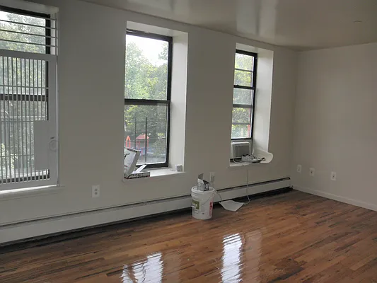 Rented by RV Realty | media 9