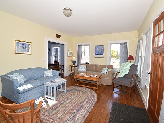 3rd image of 801 Point Judith Rd