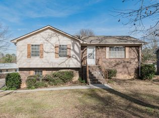 3933 Hilltop Rd SE, Bessemer, AL 35022