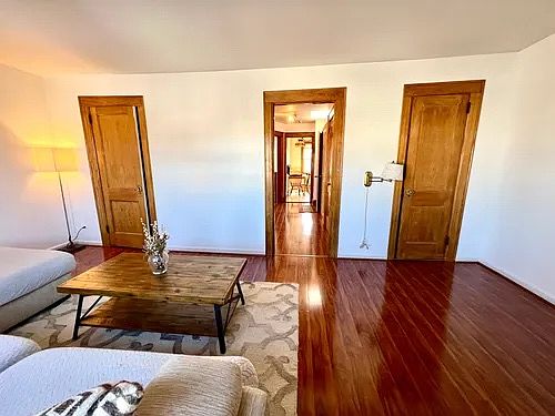 2nd image of 40 Grant Pl Floor 1