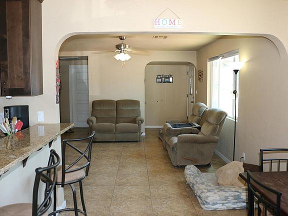5th image of 2734 W Lawrence Ln