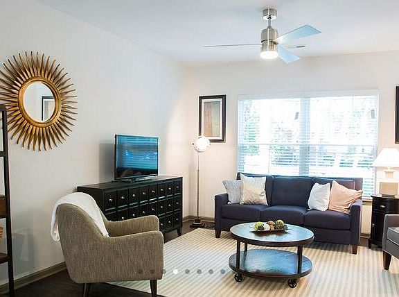 2nd image of 6159 Winthrop Ave APT 106