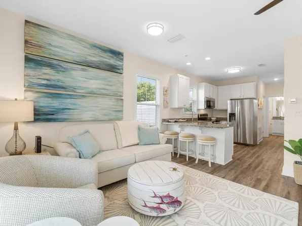 3958 W Hidden Lake Way #124, Pt Washington, FL 32459