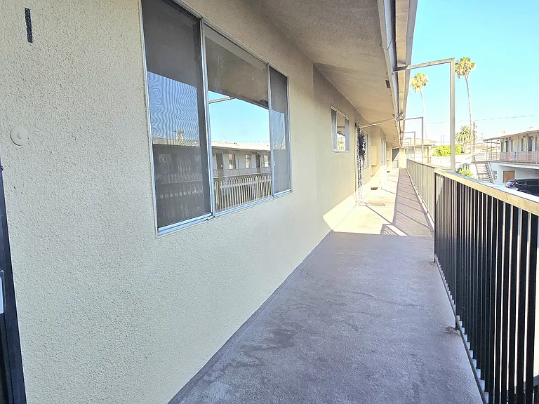 921 Edith Ave #I — Photo 19