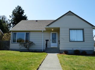 526 E 7th St, Port Angeles, WA 98362