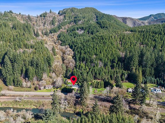3rd image of 4095 Crystal Creek Loop