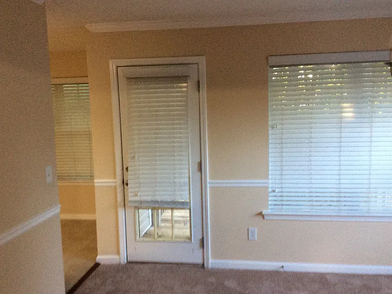 4015 Yellow Pine Ct — Photo 5