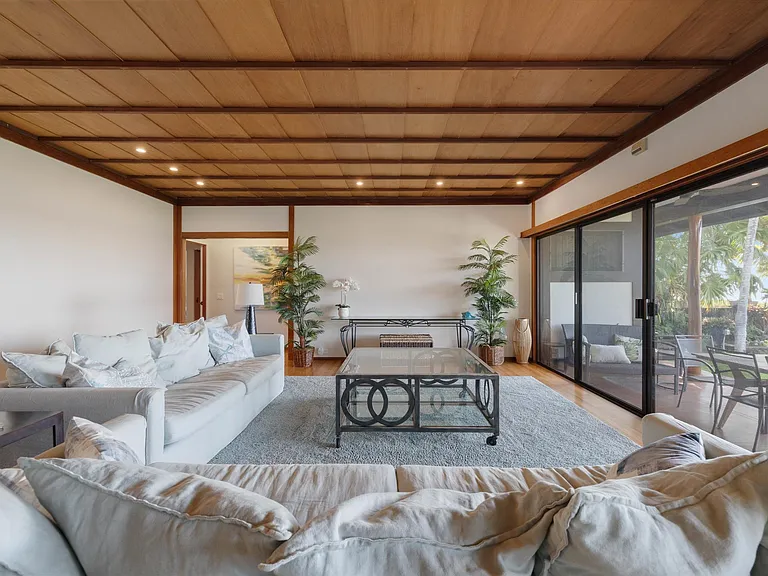 5543 Kalanianaole Hwy — Photo 11