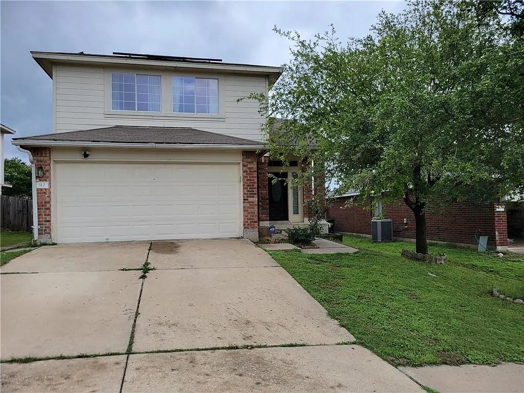 4 bed, 3.0 bath, 1909 sqft, $2,250 — Photo 2