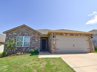 16350 Creek Dr, Moundville, AL 35474