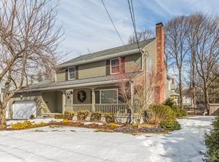 11 Harrison St, Winchester, MA 01890