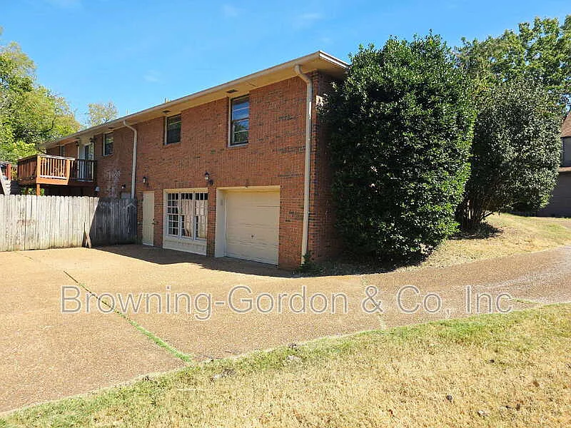 2 bed, 2.0 bath, 1420 sqft, $2,175 — Photo 2