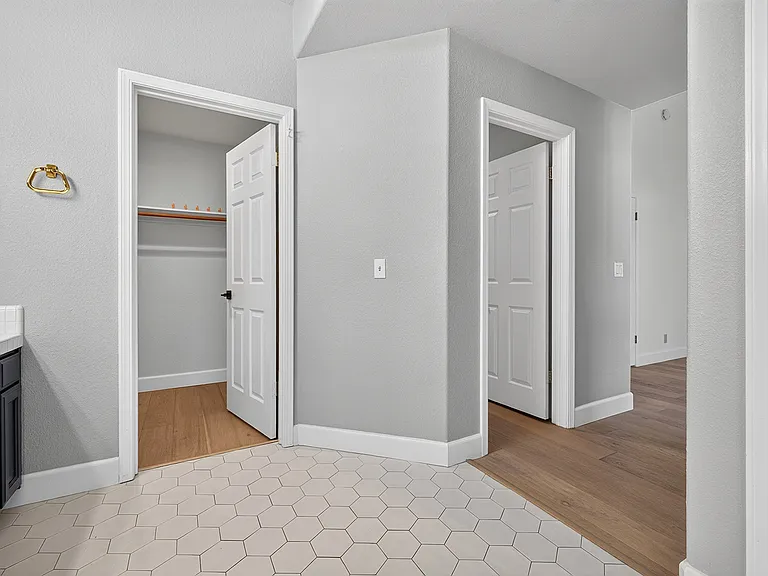 133 Madrid Way — Photo 36
