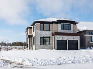 31 Nicort Rd, Wasaga Beach, ON L9Z 0N5