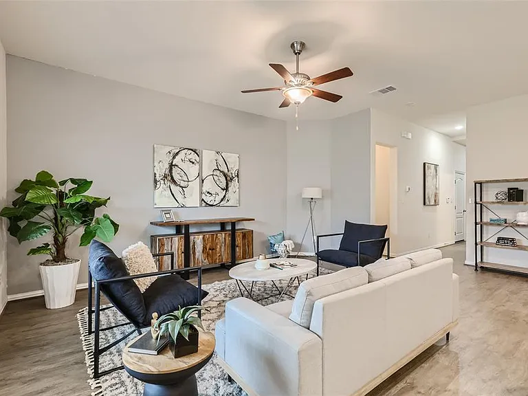 5867 San Savino Dr — Photo 4